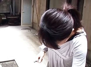 Cute Asian babe gets on candid down blouse video