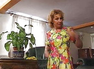 Korselett | Mature Moms TV Korselett | Mature Moms TV