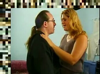 Amateur Jeanette sucking dirty old man's dick