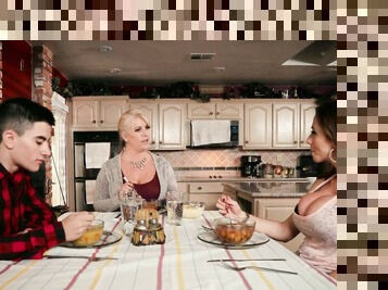 Velike sise, Pička (Pussy), Mame koje bih jebao, Žestoko, Porno zvijezde, Kompilacija, Plavuše, Jahanje, Obrijani, Mokri